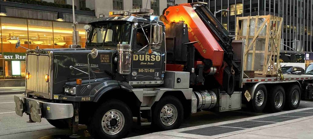 durso knuckleboom truck at job site
